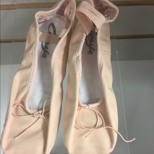 Dance shoes